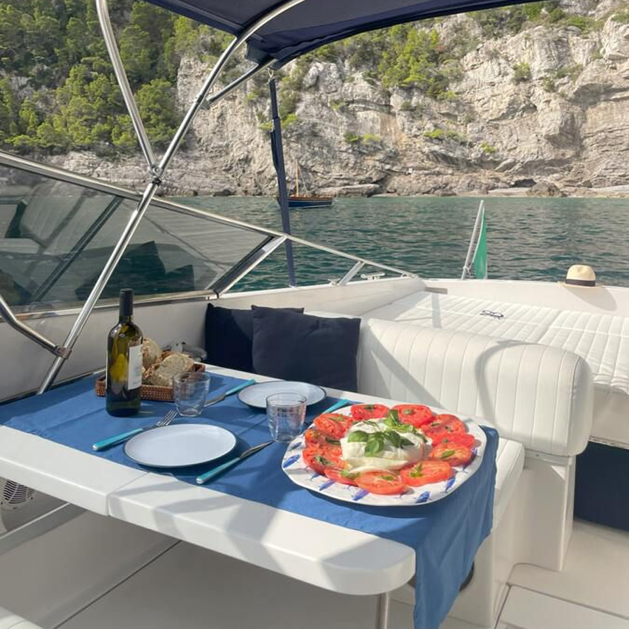 Itama 38 — Interni